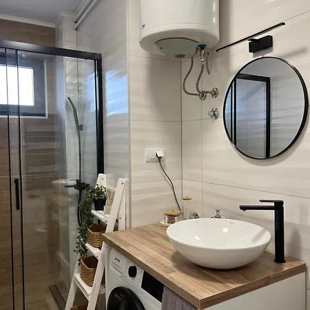Apartment Stan Na Dan - Podbara *
