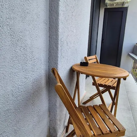 Lux Stan Na Dan * Novi Sad